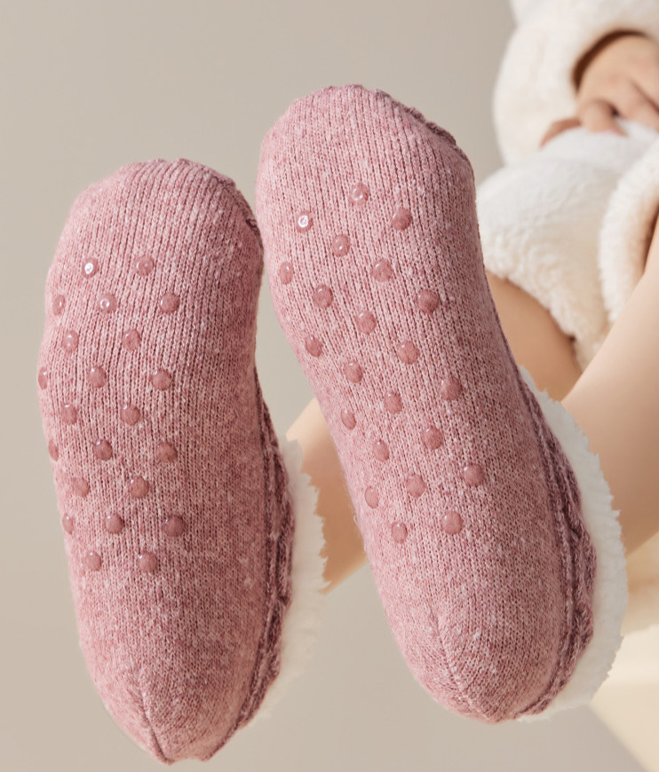 Women's Soft Warm Cable Knit Thermal Slipper Socks with Plush Sherpa Lining & Non-Skid Grippers (5 Pair Value Pack)